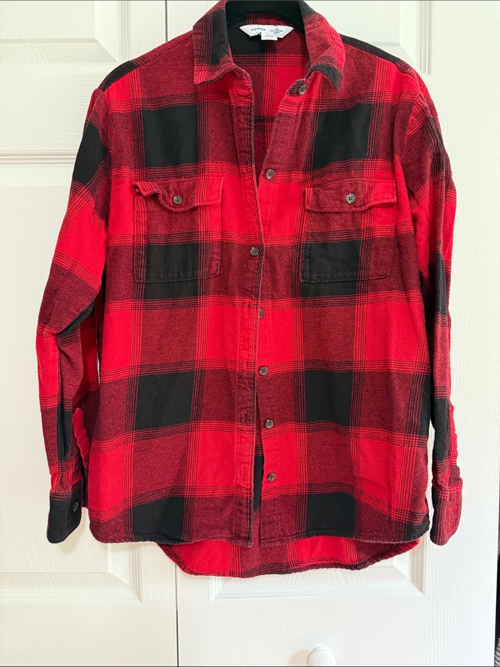 Old Navy Red & Black Plaid Button-Down Shirt